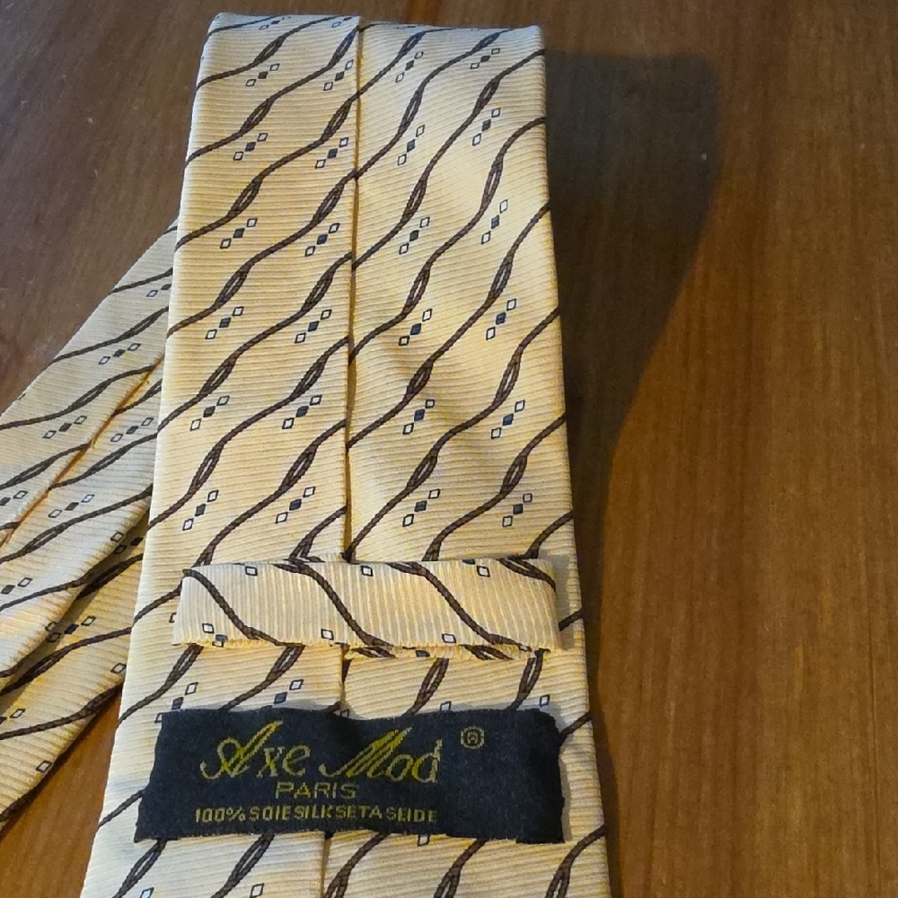 Axe Mod Men's Silk Tie - Cream and Brown